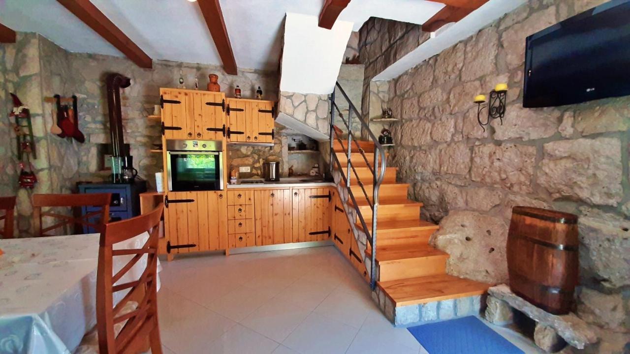 Holiday Home With A Private Pool Podspilje  Exterior foto